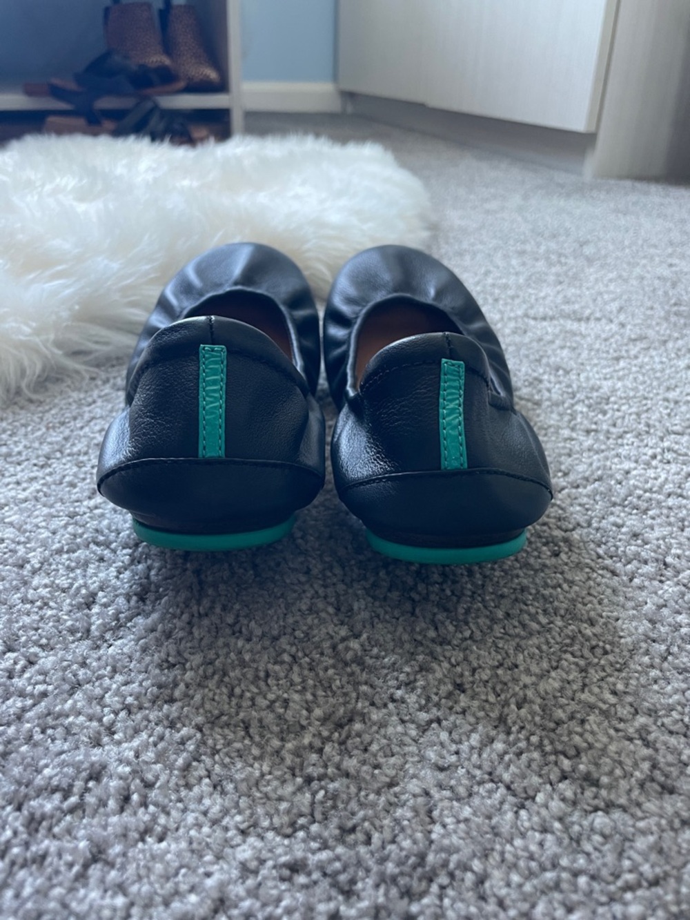 Tieks Black Leather Ballet Flats with Teal Pull Tabs - Picture 6 of 9